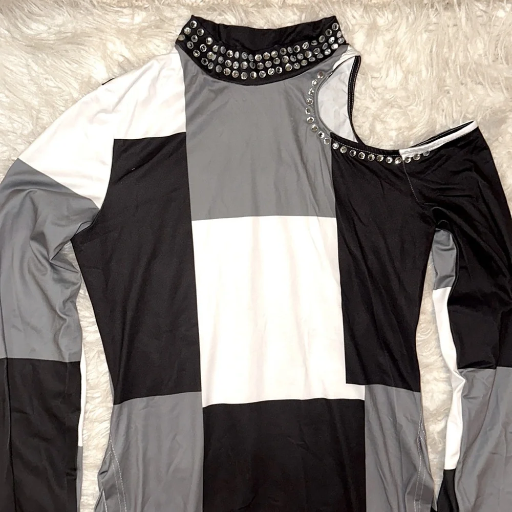 Matching Set - Picture 2 of 7